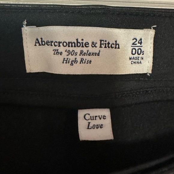 Curve Love Vegan Leather 90s Relaxed Pant - Picture 4 of 5